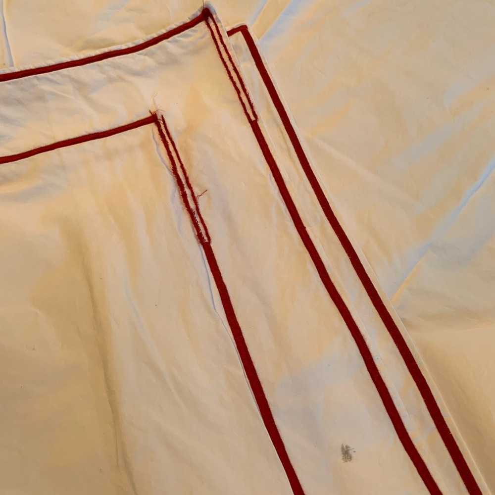 Matouk Red Border King duvet cover